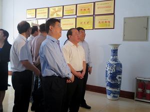 2014年9月15日德城区委书记刘长民来精东影业传媒APPV16考察